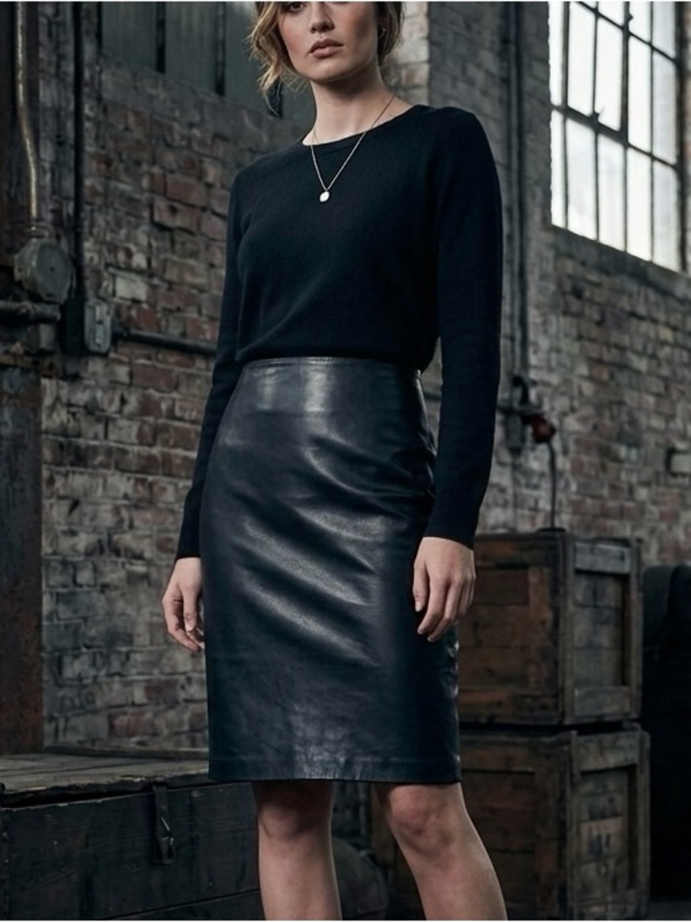 Vintage 80s Vakko Black Genuine Leather Pencil Skirt High End Luxury Made in USA